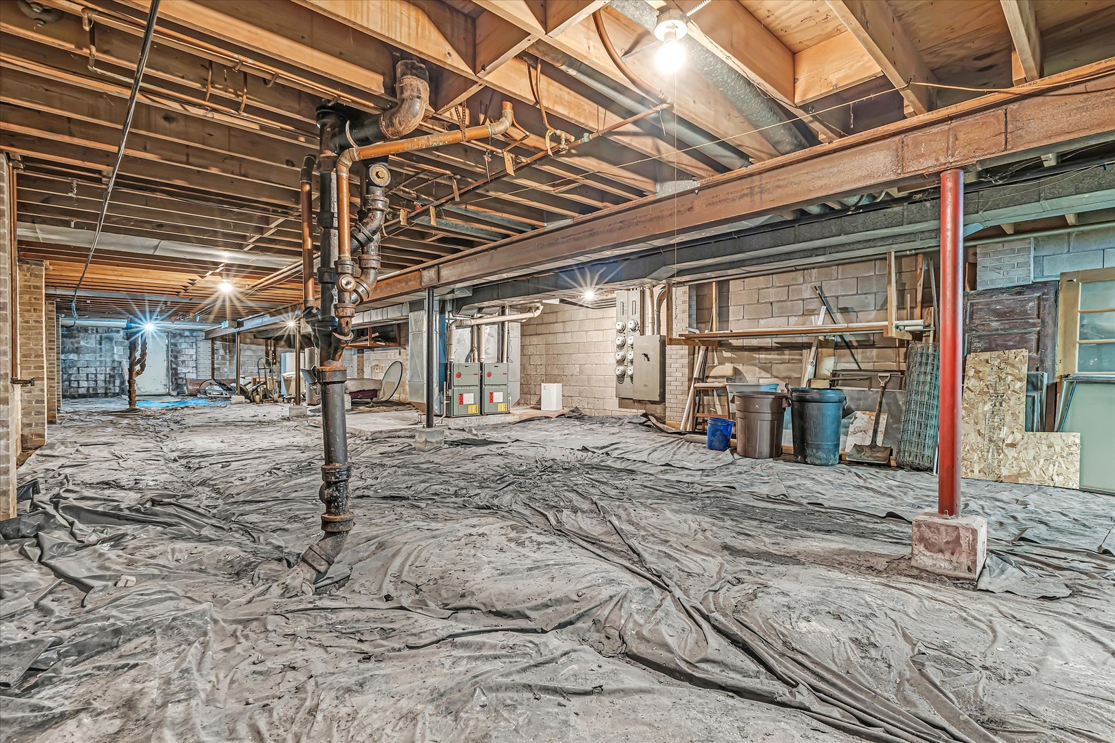 main property photo 18
