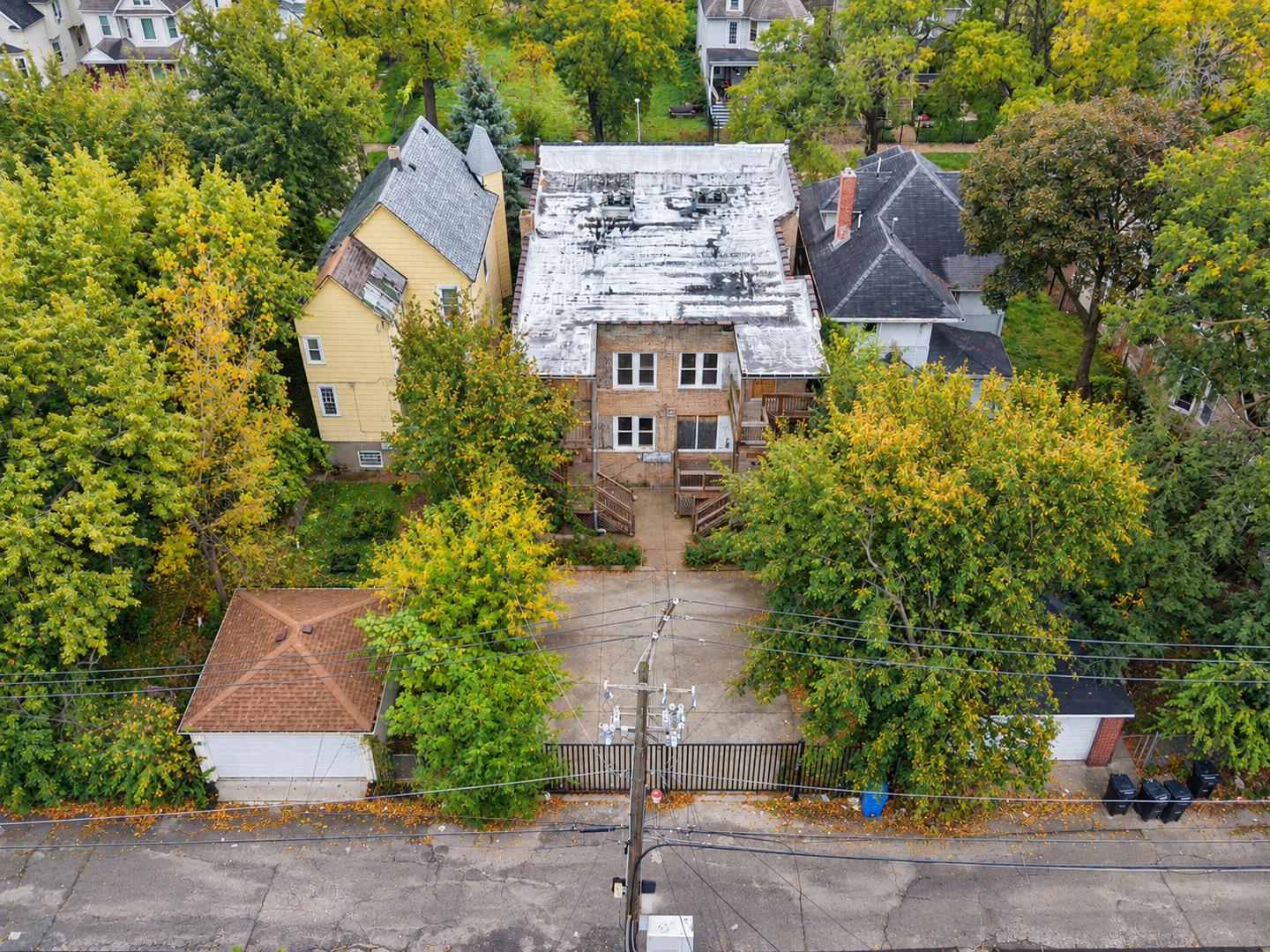 main property photo 24