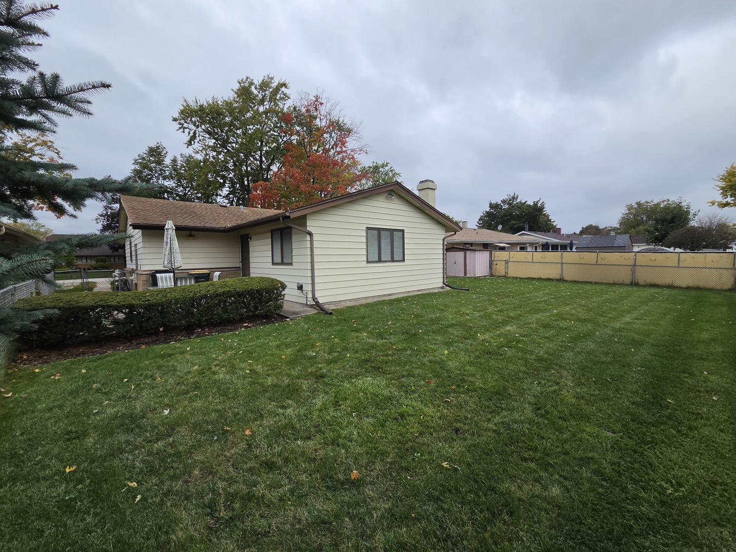 main property photo 22