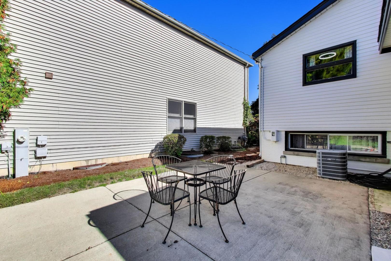 main property photo 39