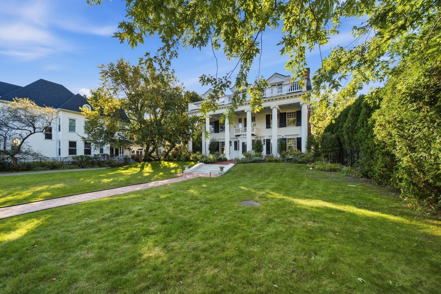 main property photo 47