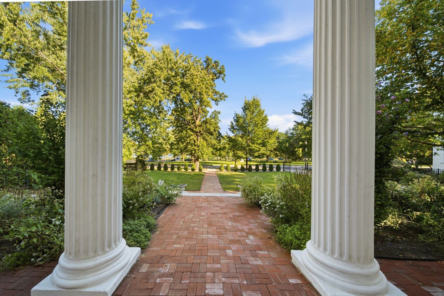 main property photo 50