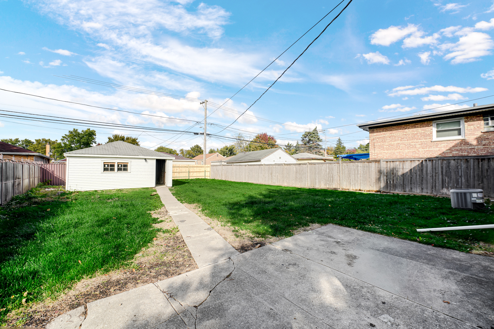 main property photo 18