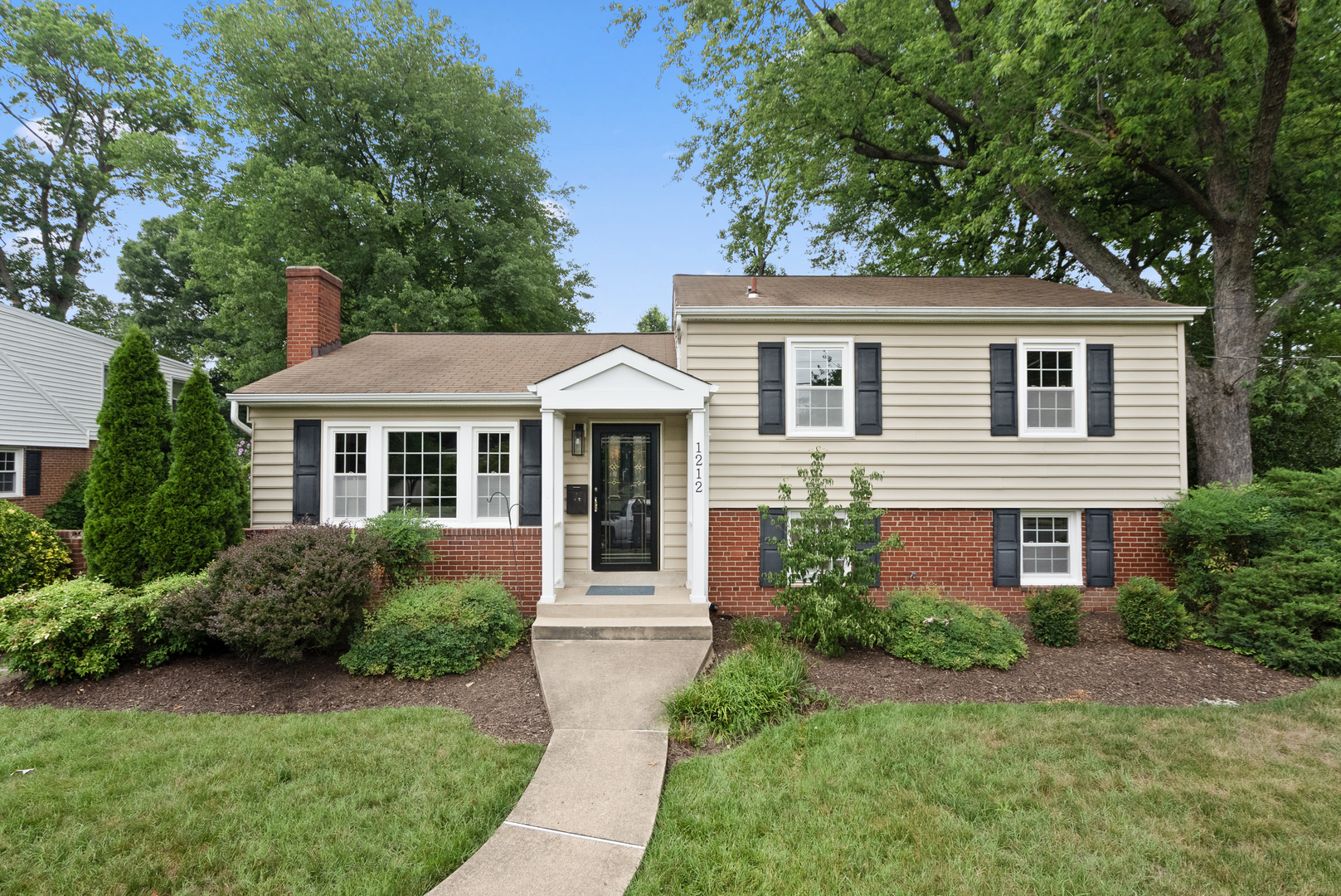 main property photo 0