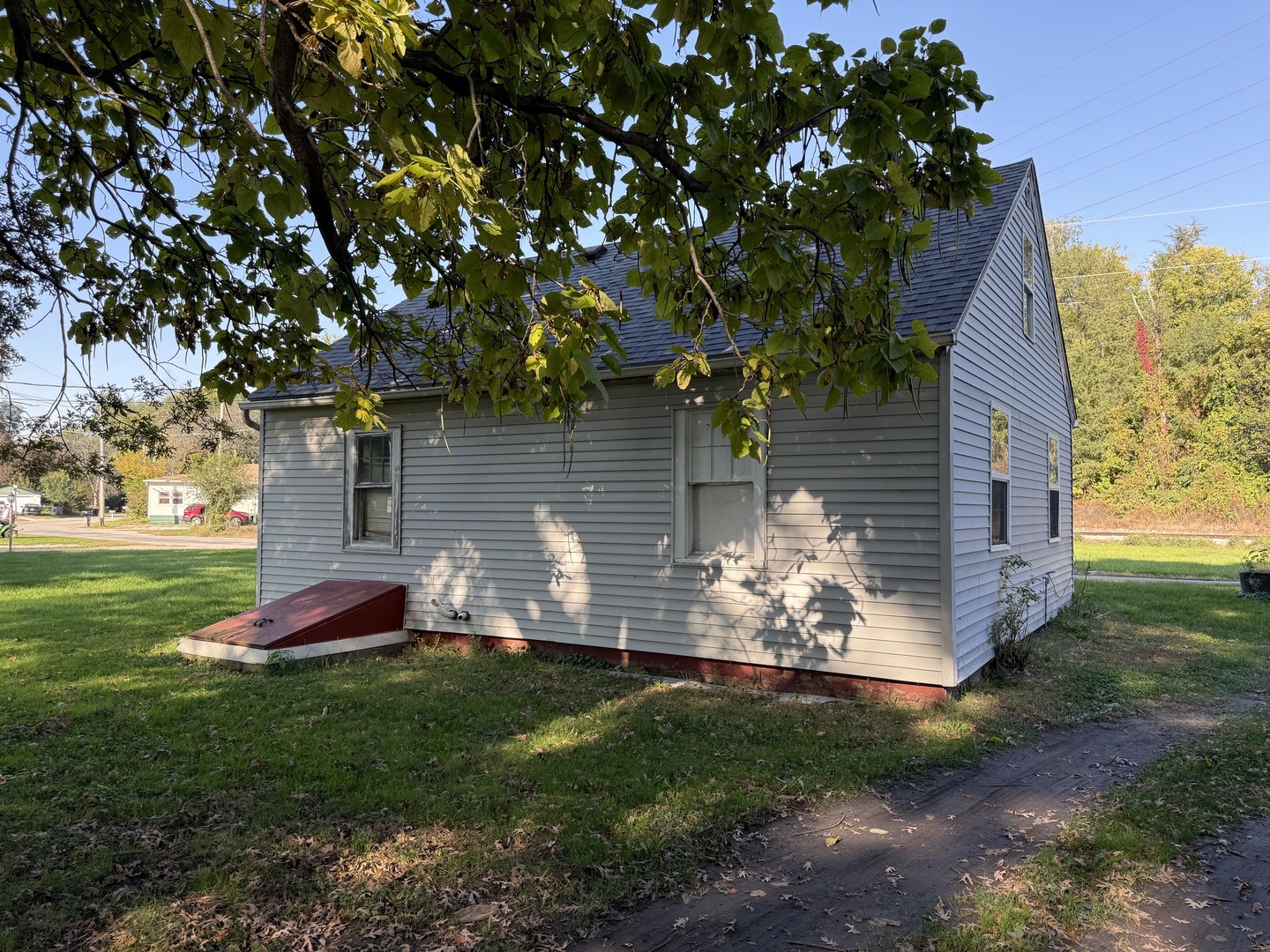 main property photo 4