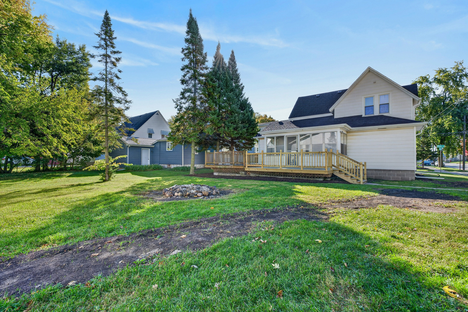 main property photo 20
