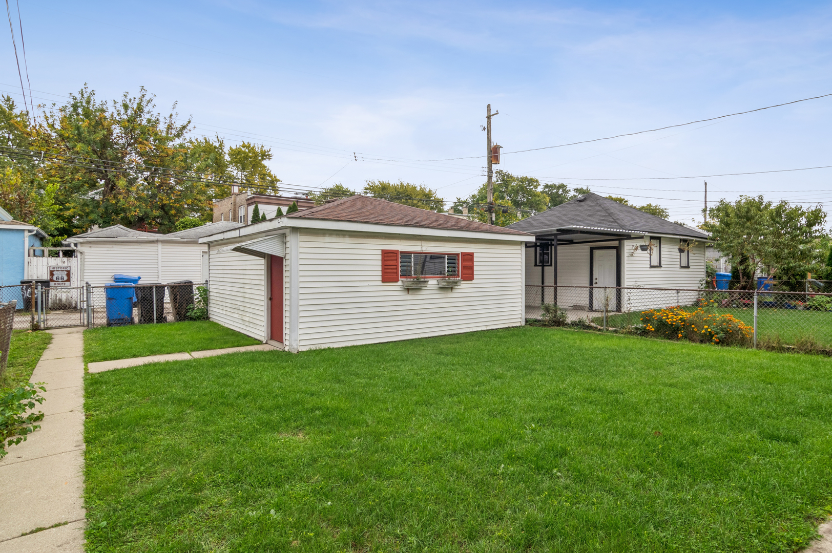 main property photo 14