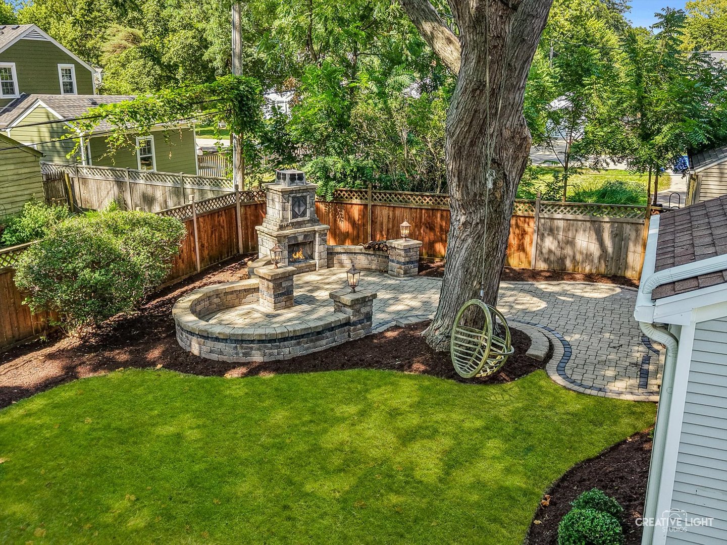 main property photo 32