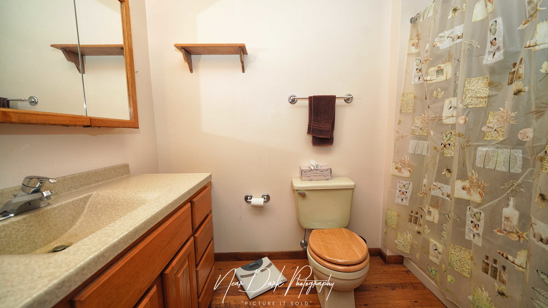 main property photo 27