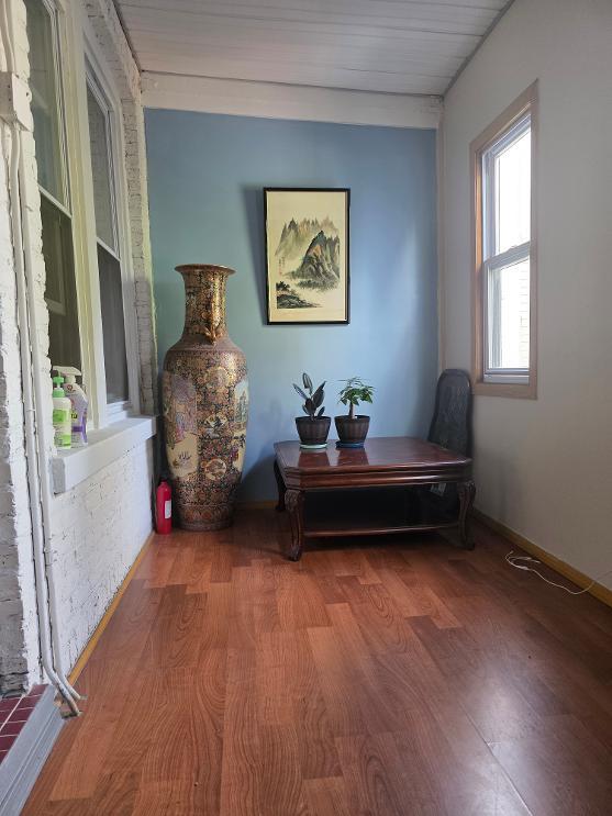 property viewer photo 3