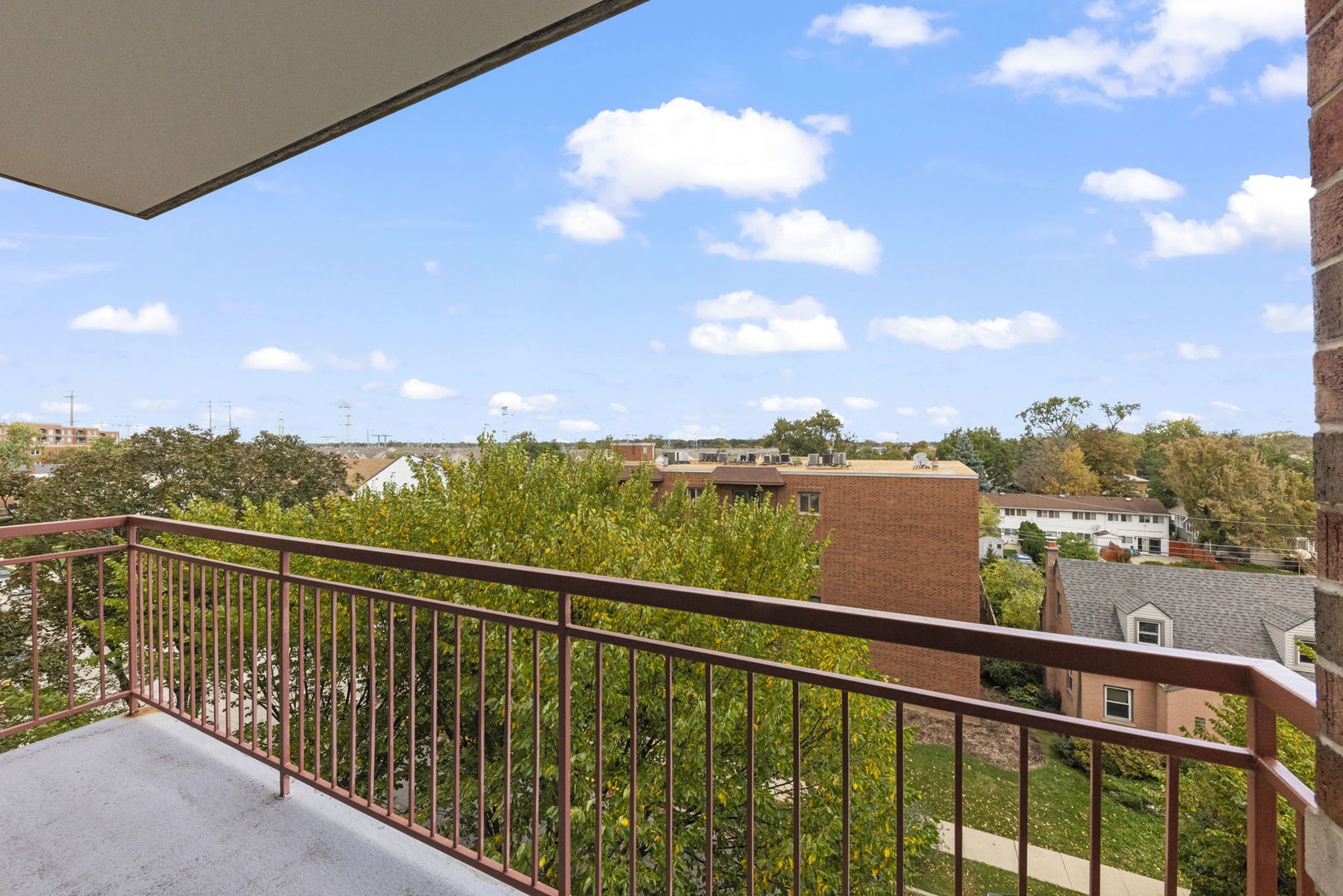 main property photo 24