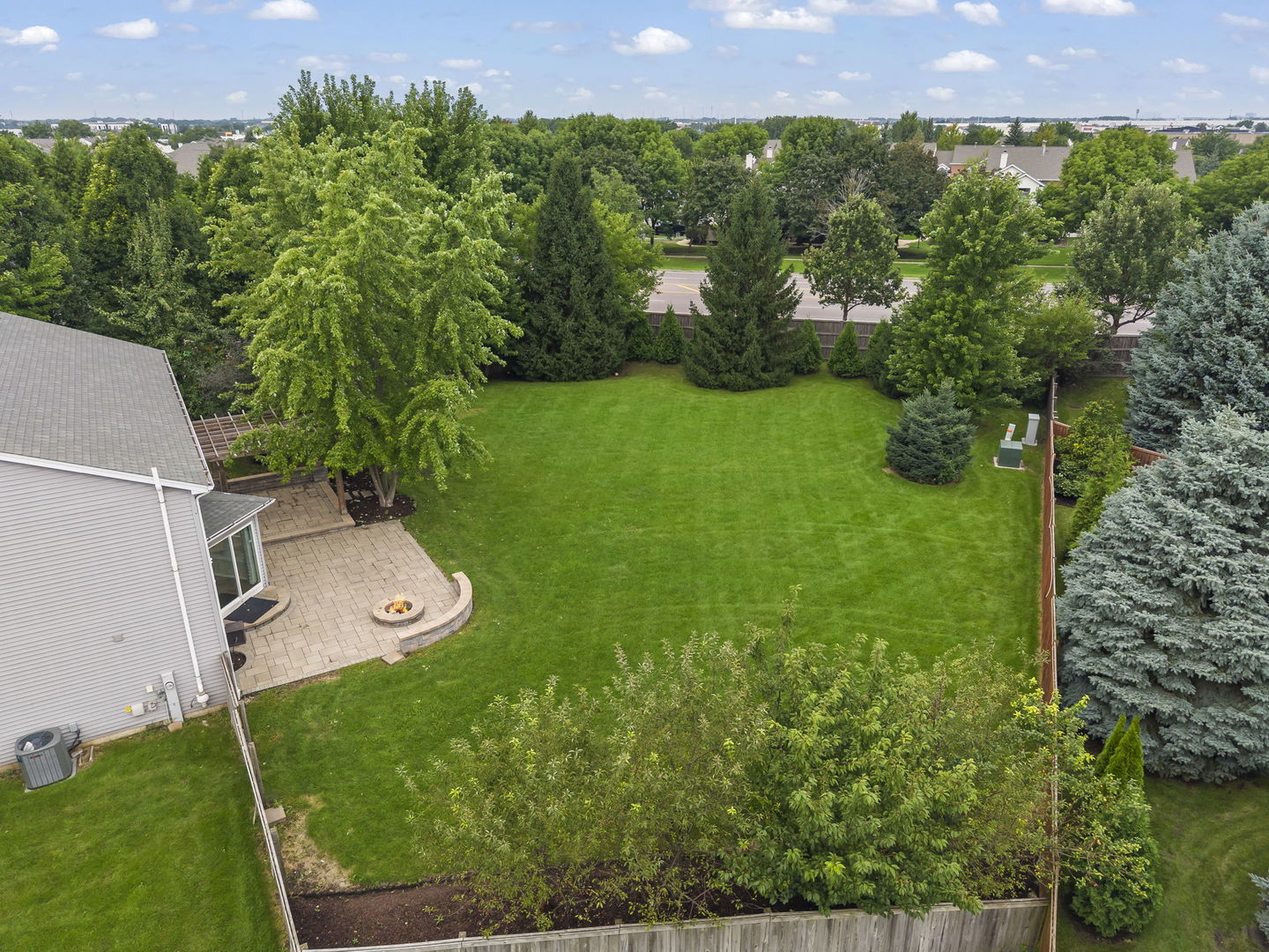 main property photo 36