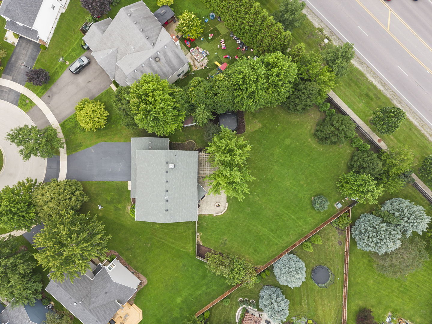 main property photo 37