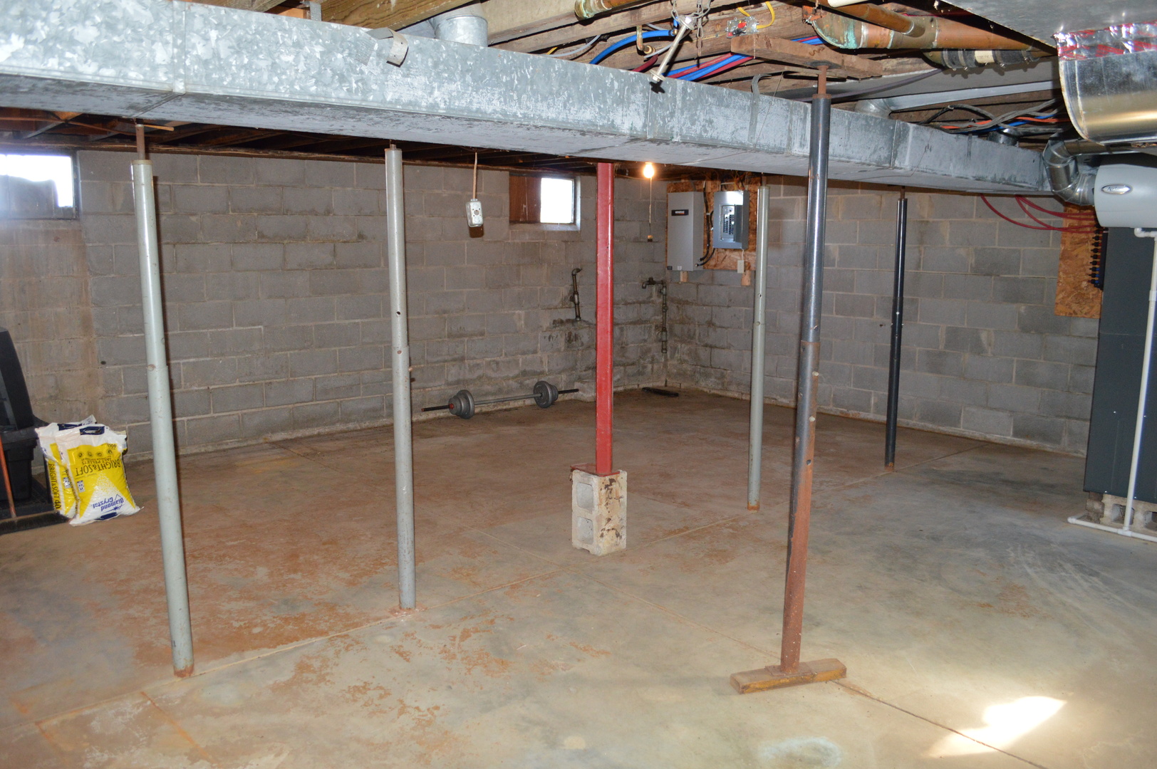 main property photo 23