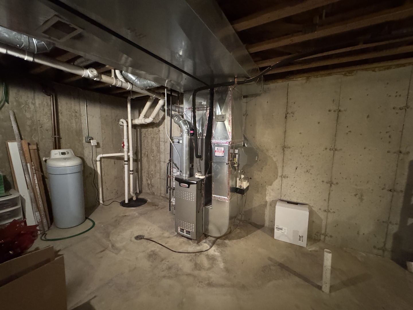 main property photo 32