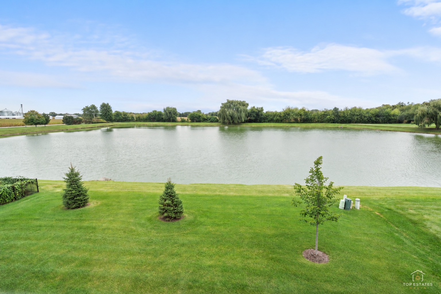 main property photo 47