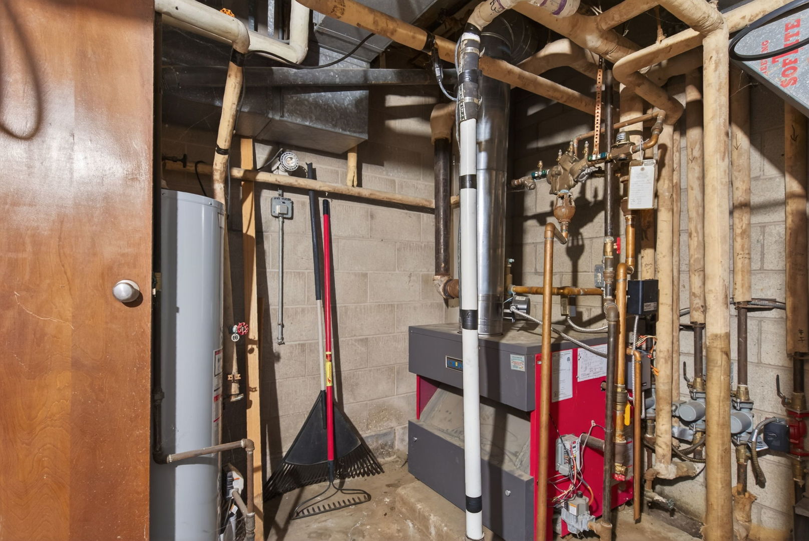 main property photo 26