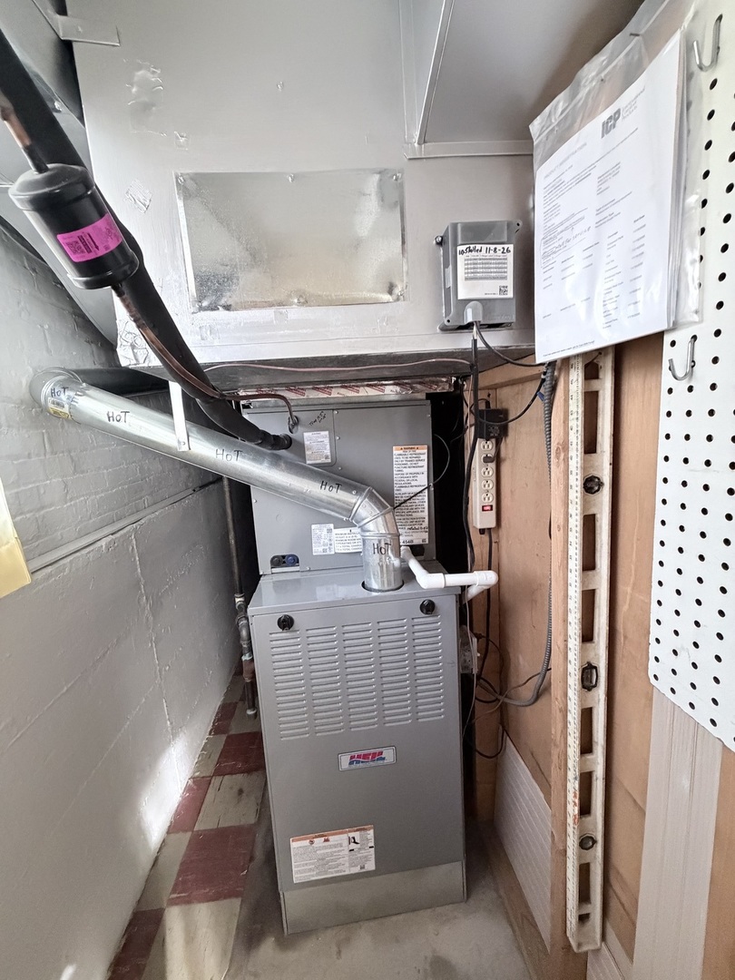 main property photo 40