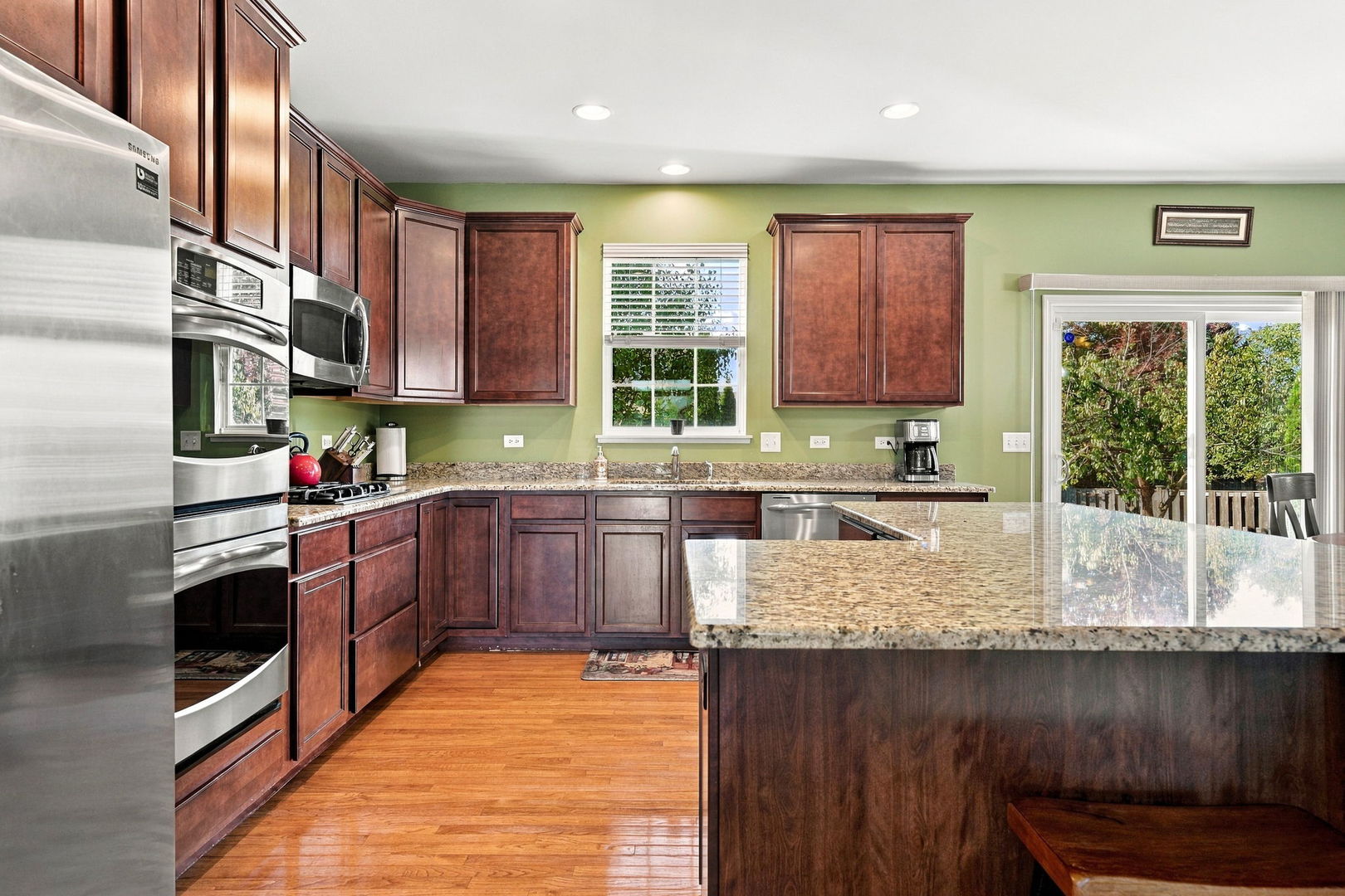 main property photo 7