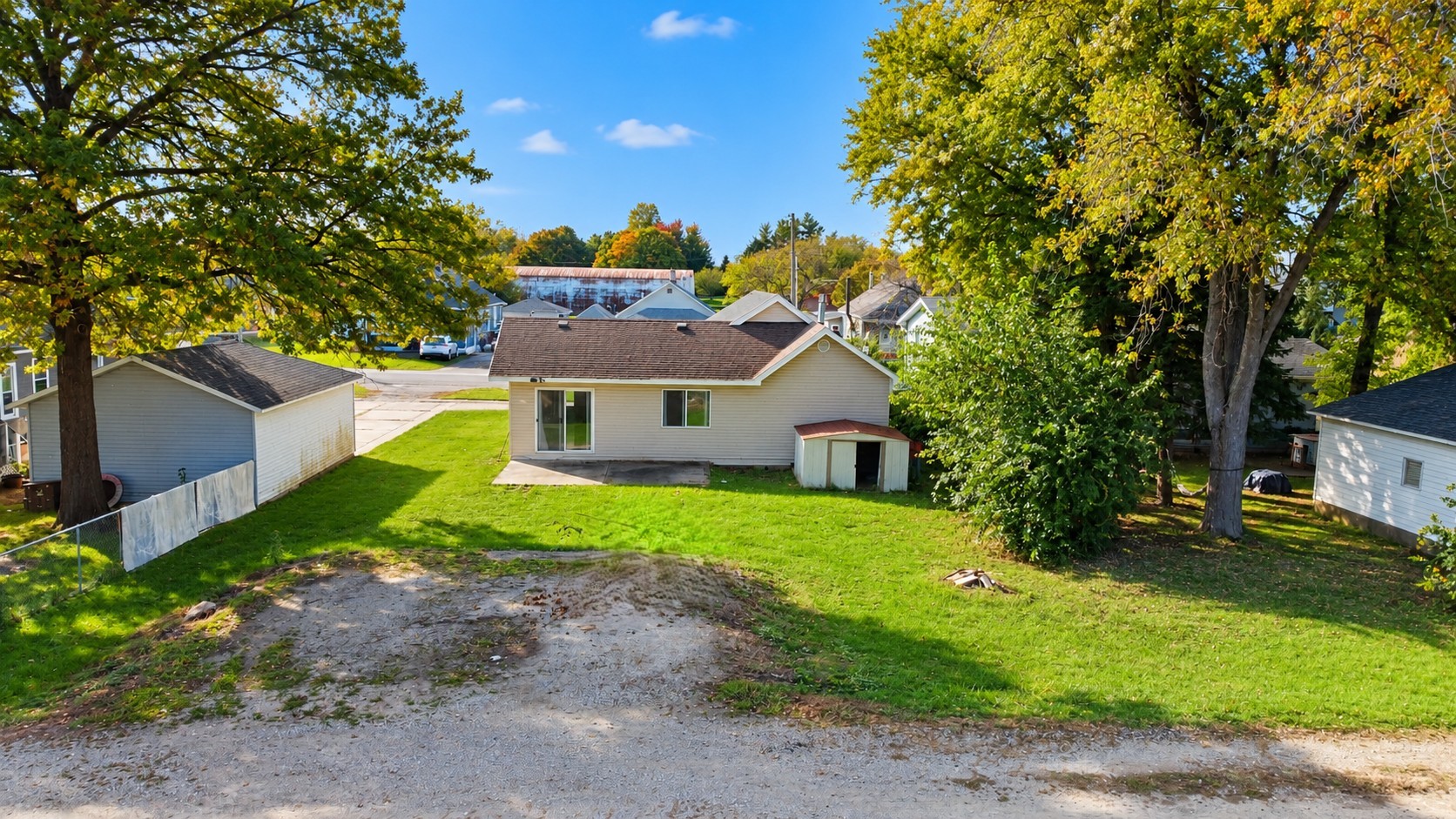 main property photo 6