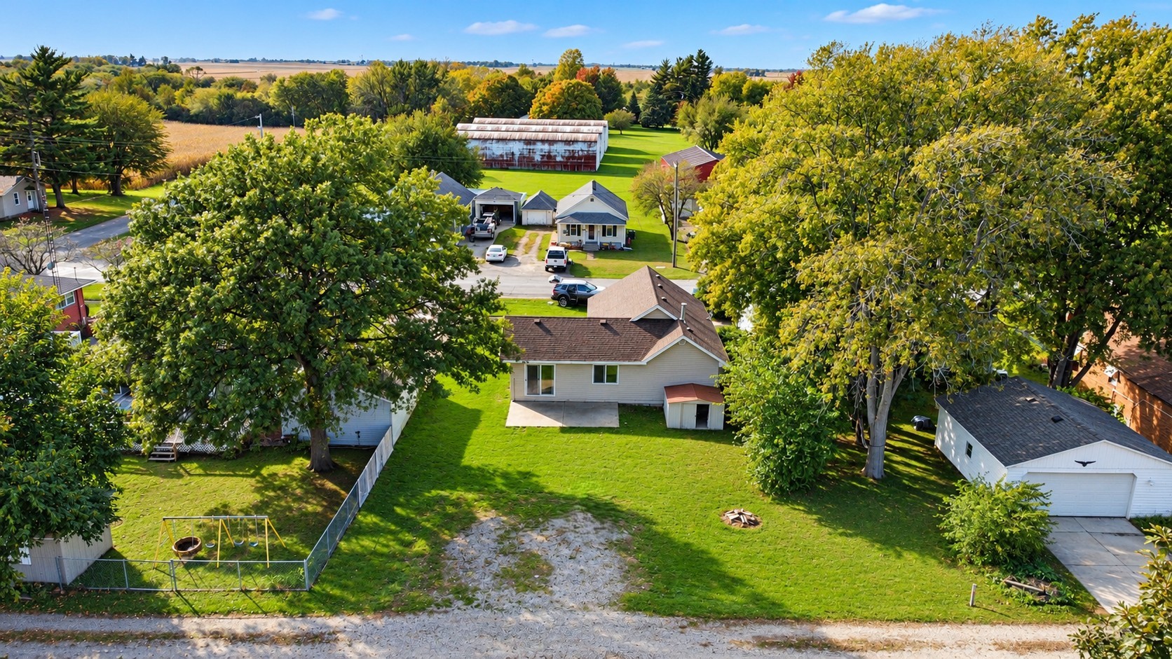 main property photo 7