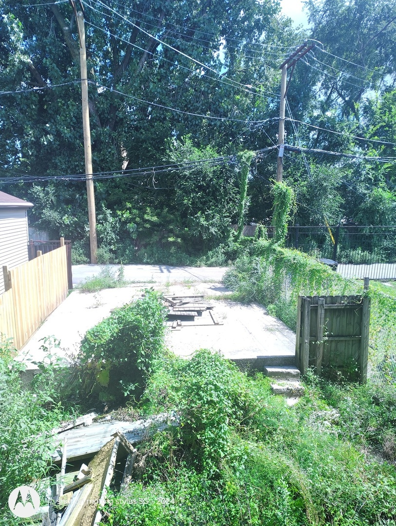 main property photo 10