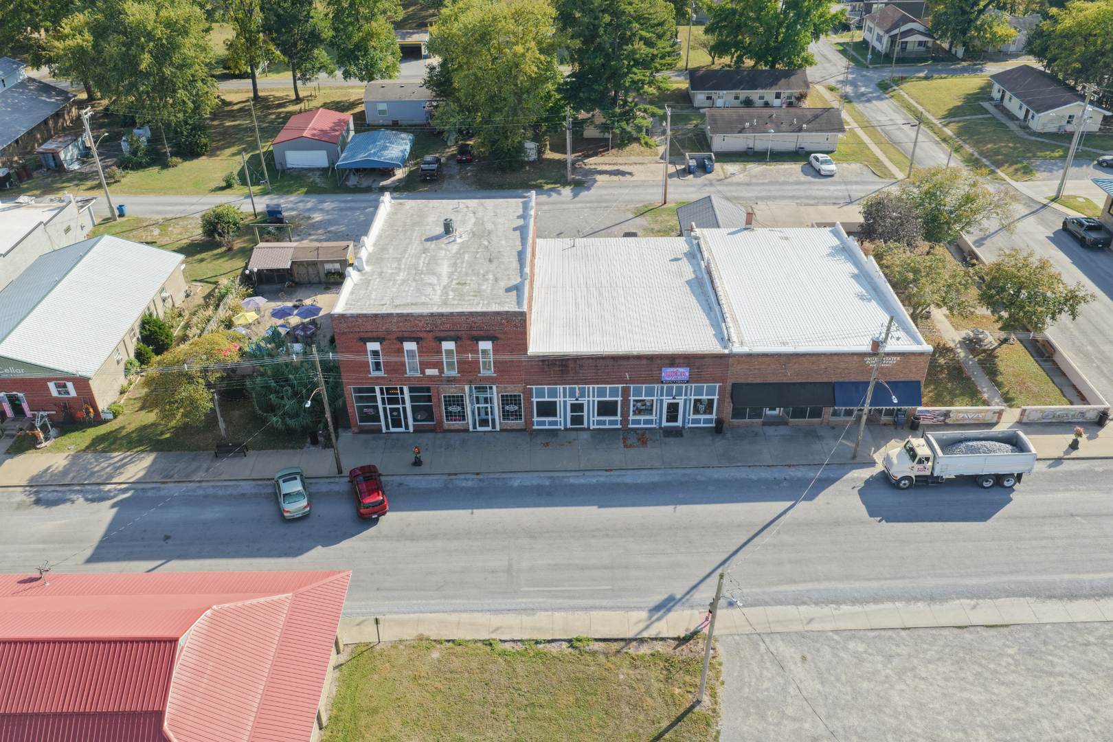 main property photo 32