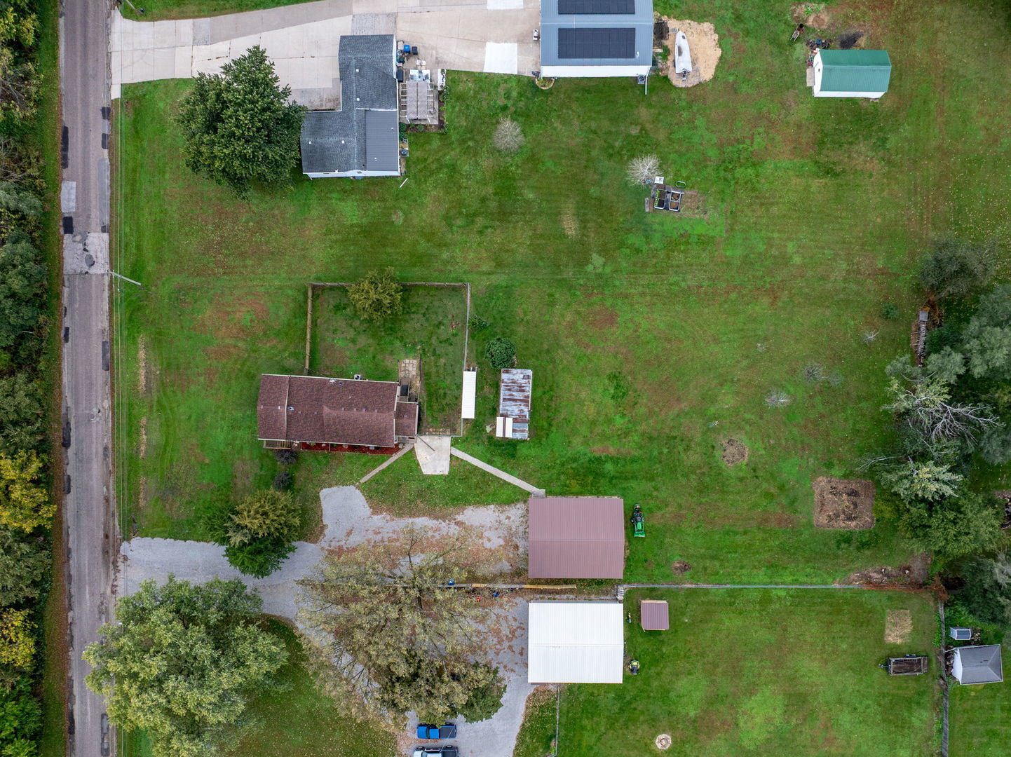 main property photo 30