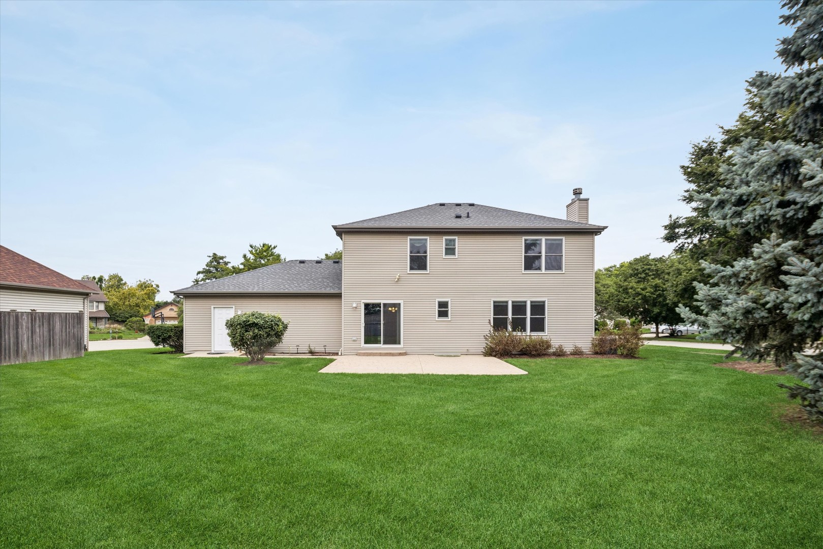 main property photo 20