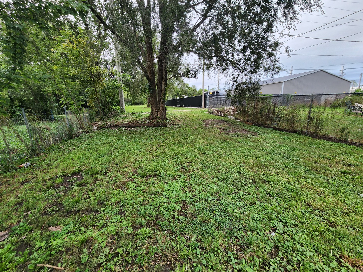 main property photo 13