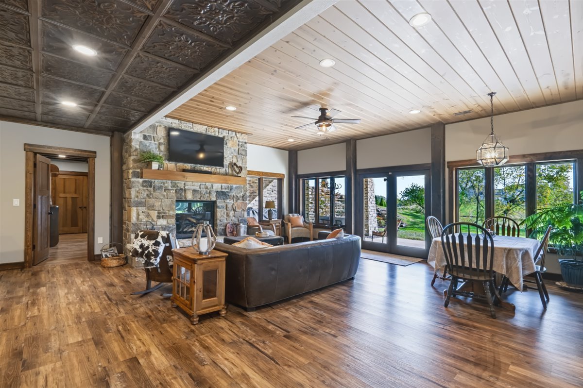 main property photo 58