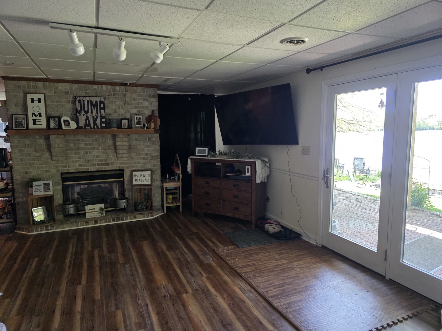 main property photo 17