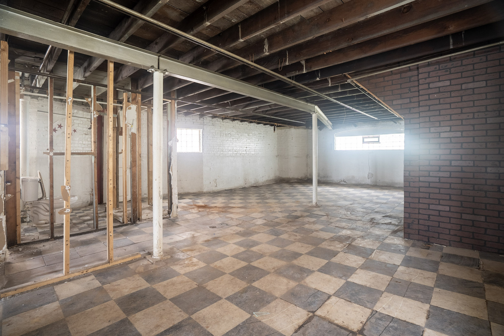 main property photo 14