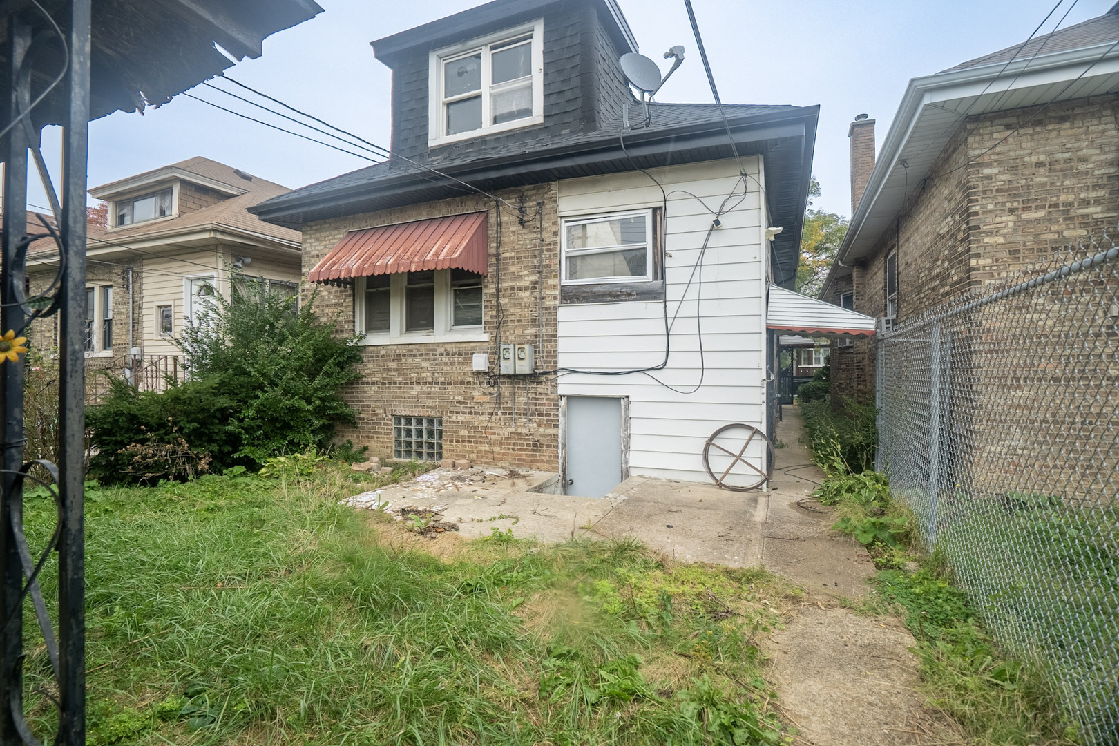 main property photo 17
