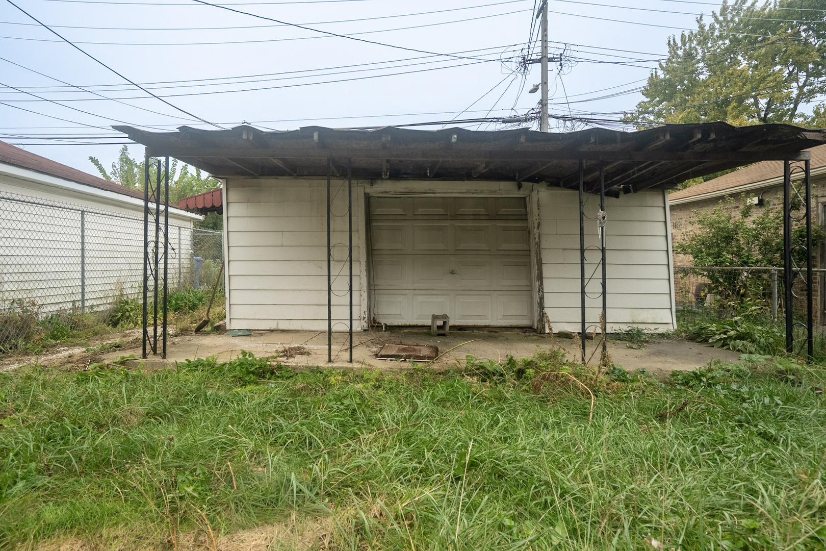 main property photo 18