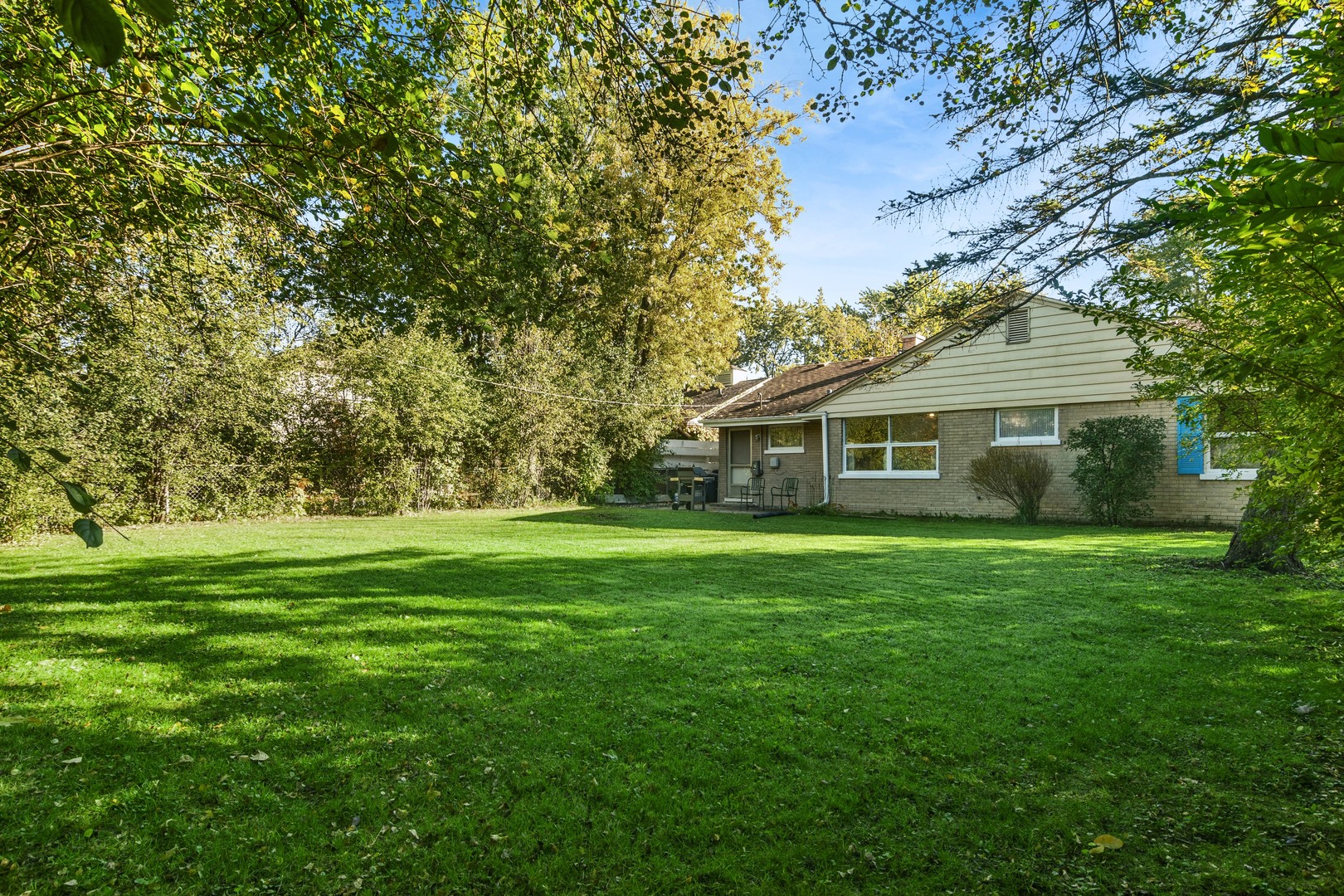 main property photo 17