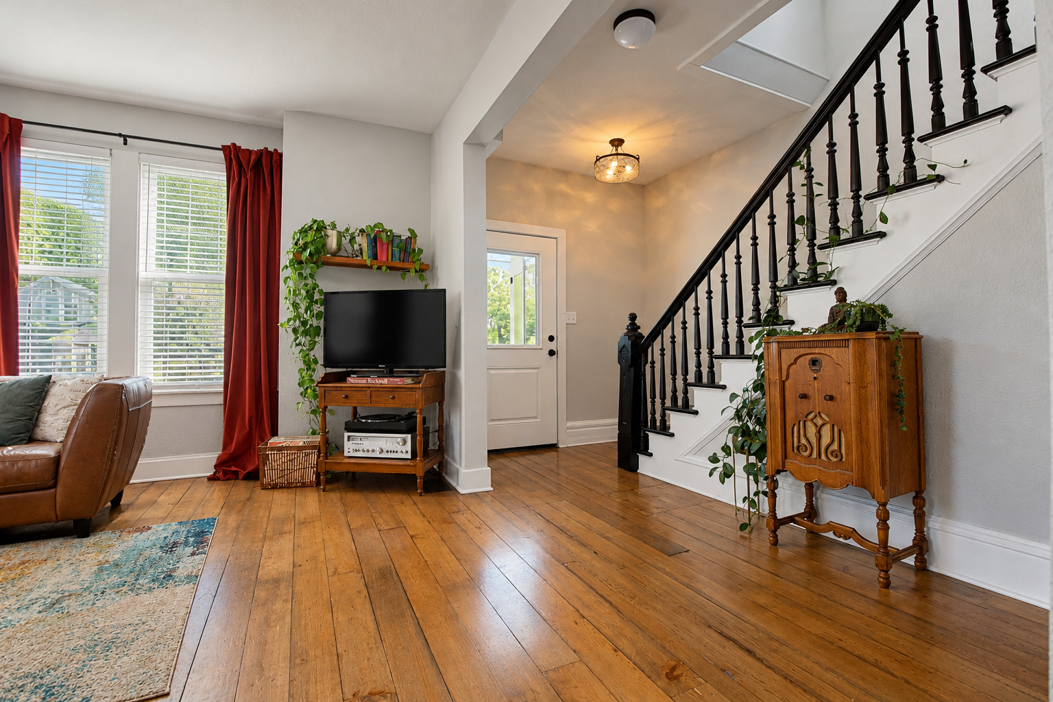 main property photo 9