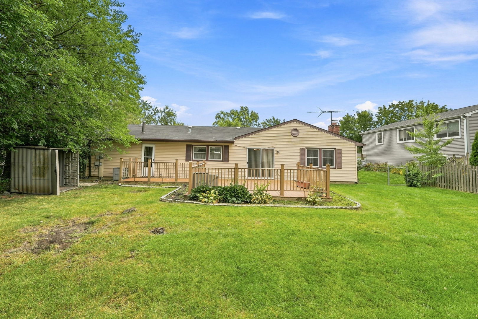 main property photo 29