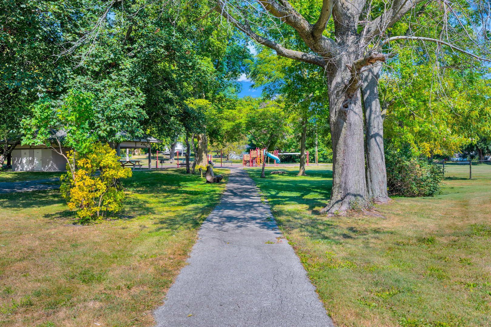 main property photo 35