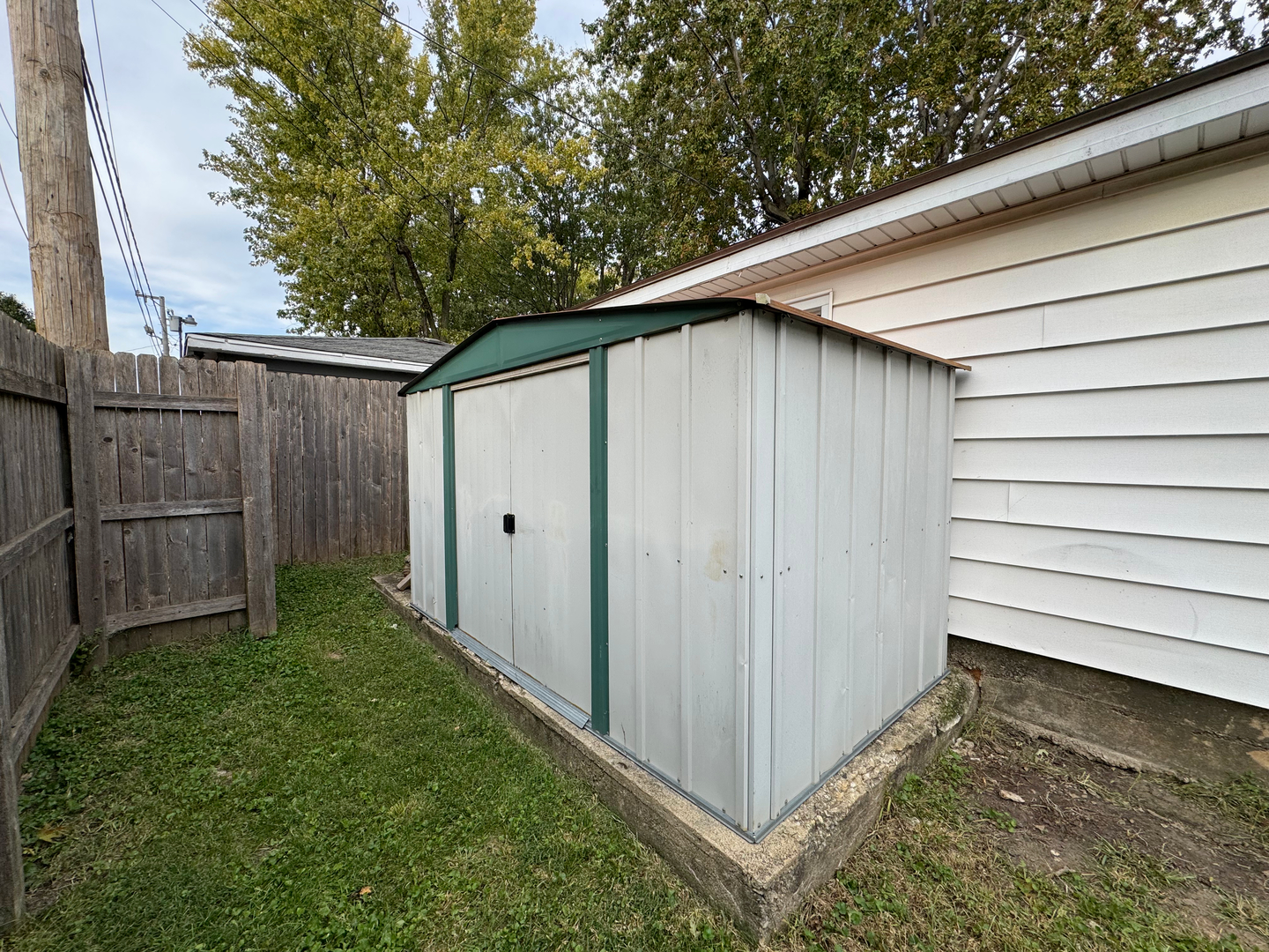 main property photo 23