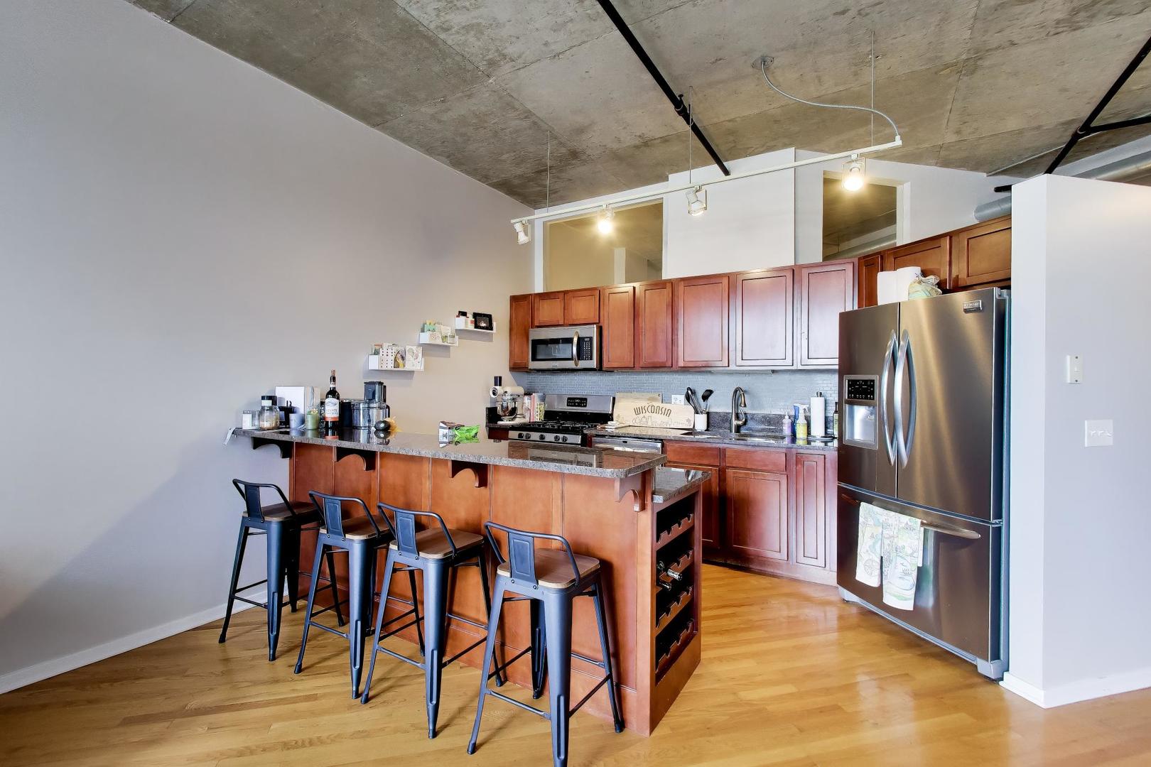 main property photo 14