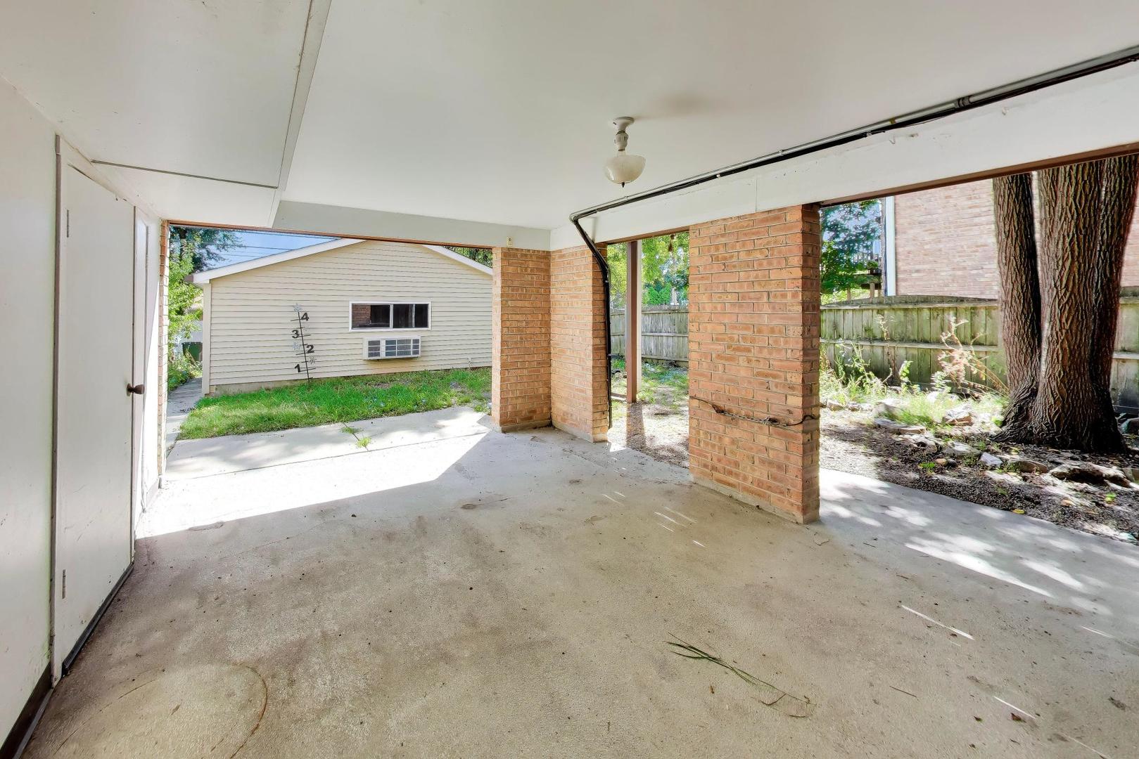 main property photo 44