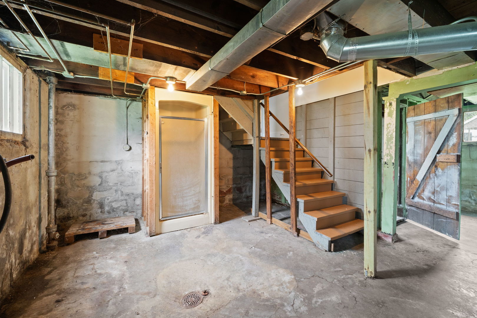 main property photo 10