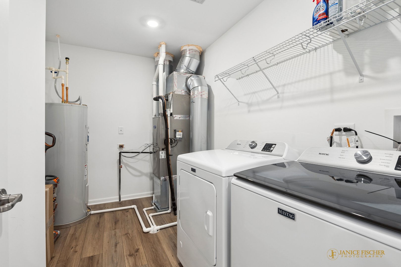main property photo 14