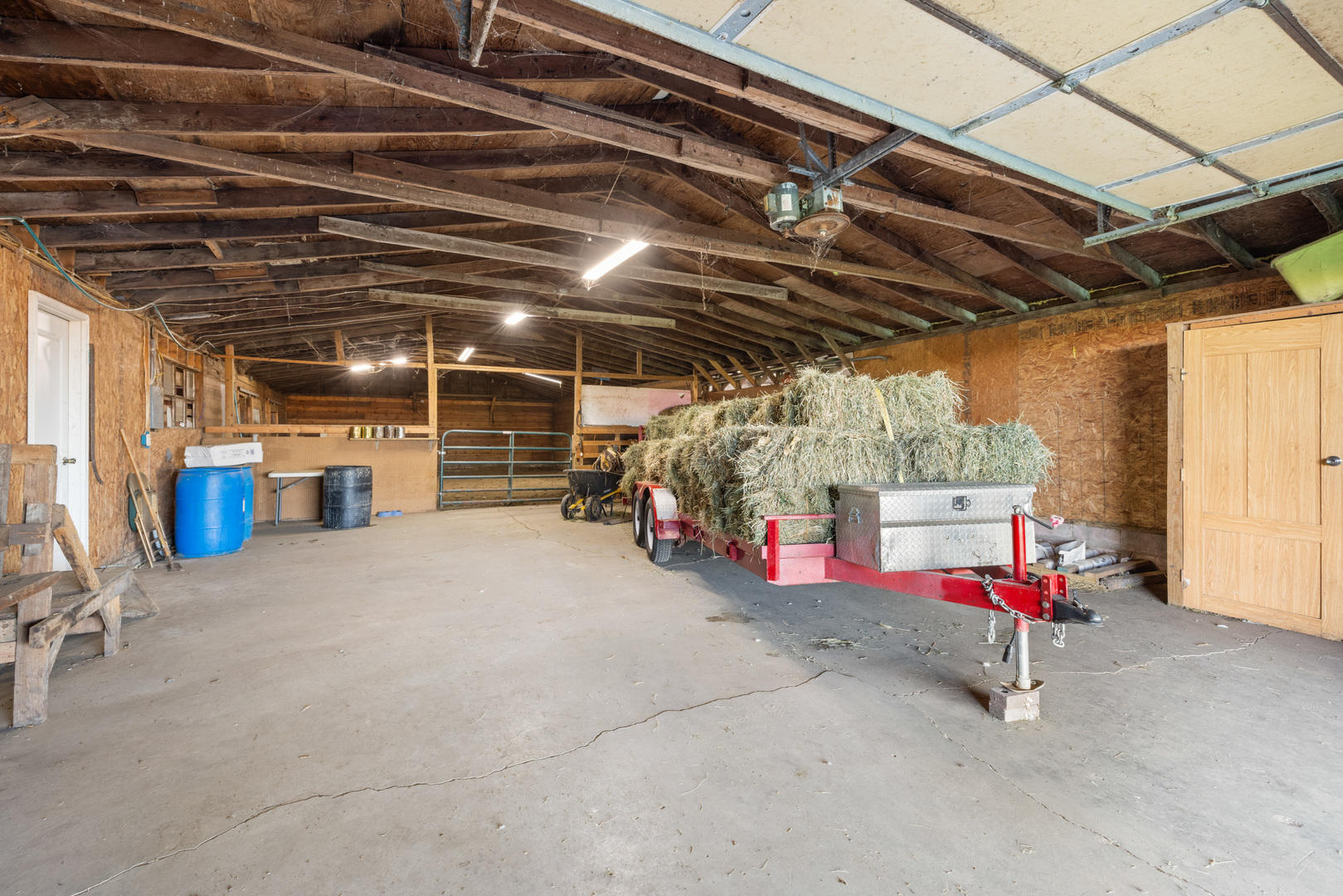 main property photo 25