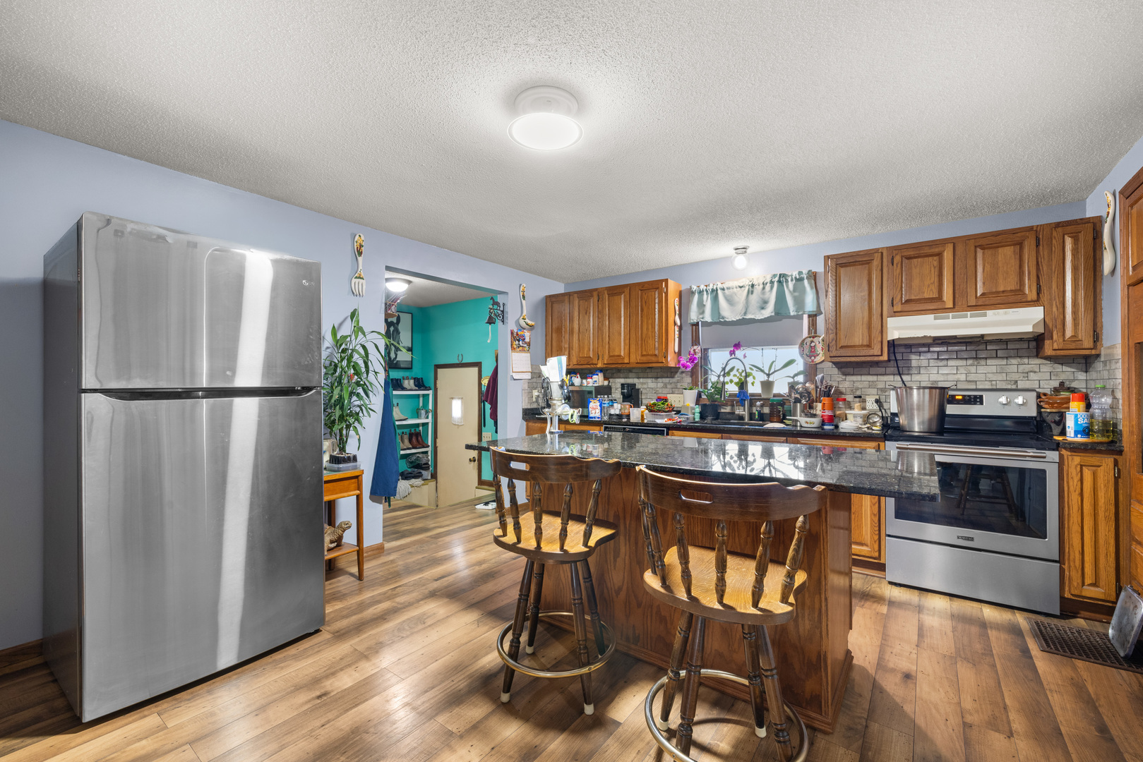 main property photo 6