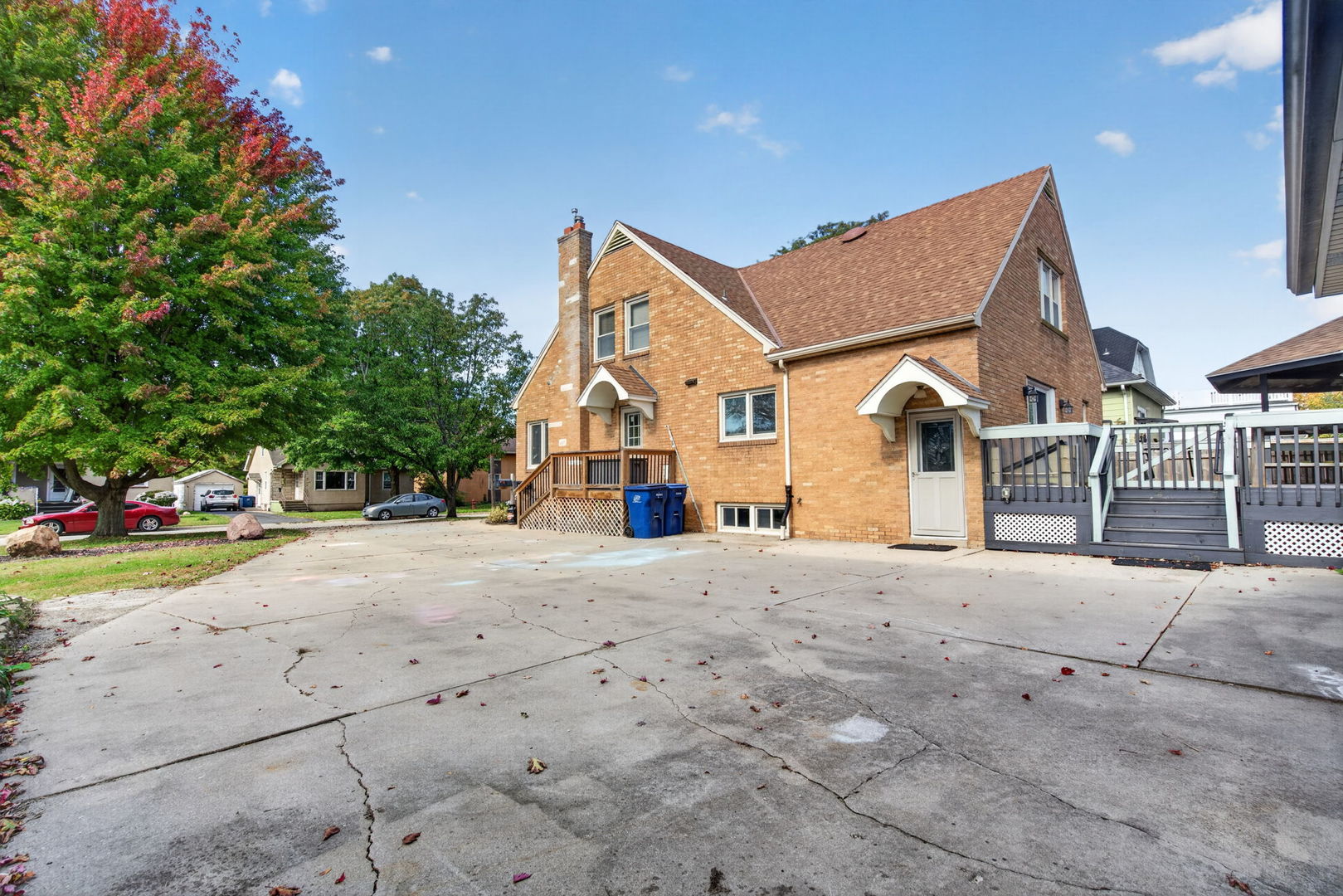 main property photo 37