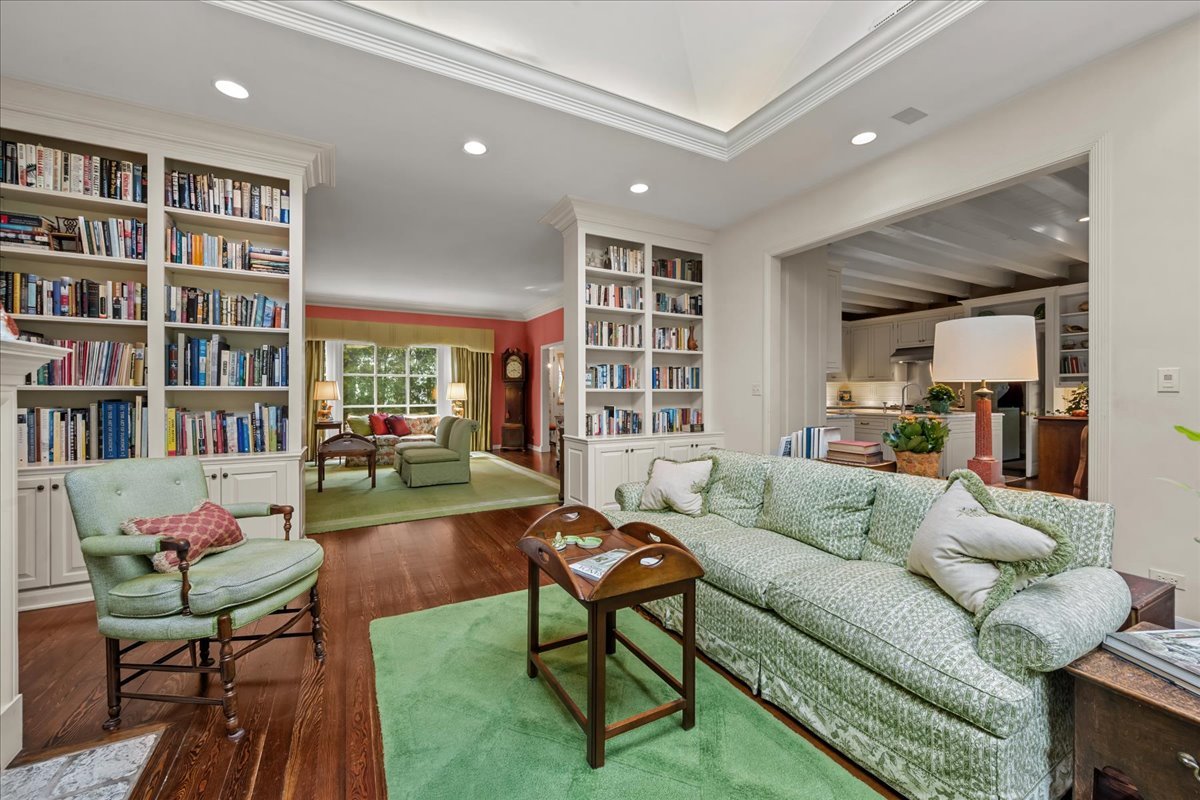 main property photo 14