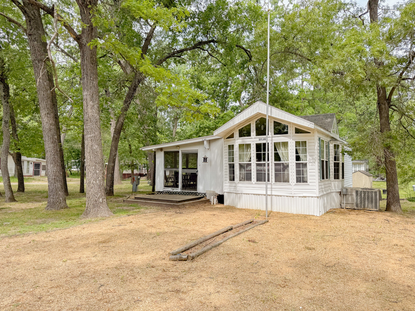 main property photo 0