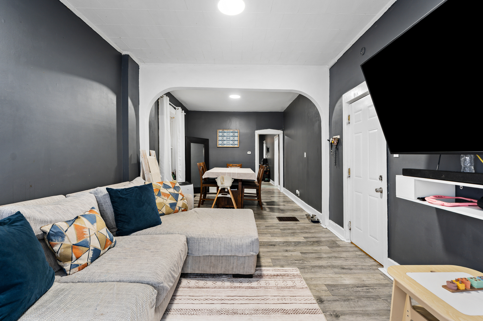 main property photo 8